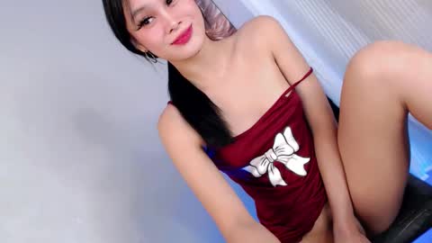 Snapshot of slutnextdoor28 chatting on 03.25.26 slutnextdoor28 online show from 03.25.26