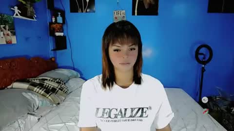 Snapshot of sluts_cum chatting on 07.06.26 louie and diana online show from 07.06.26