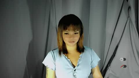 Snapshot of sluts_cum chatting on 07.10.26 louie and diana online show from 07.10.26