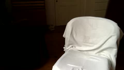 Snapshot of slutsuckin chatting on 10.25.25 slutsuckin online show from 10.25.25