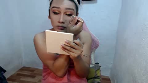  Lovie  online show from 09.23.25