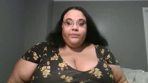 Snapshot of sluttyjess31 chatting on 04.21.26 Jessica online show from 04.21.26