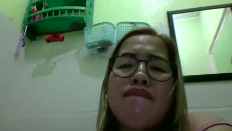 Snapshot of small_boobs59 chatting on 04.29.26 Lovewella online show from 04.29.26
