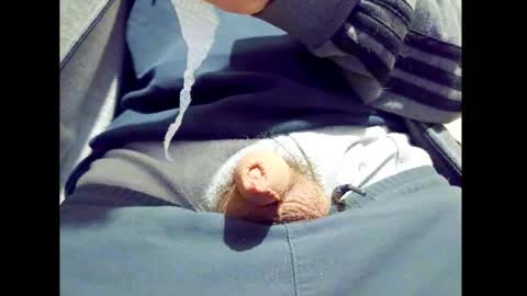 Small Hairy Uncut online show from 03.17.26