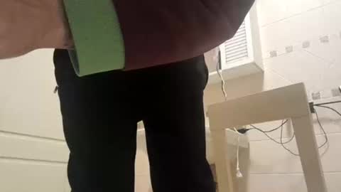 smallone8825 online show from 01.10.26