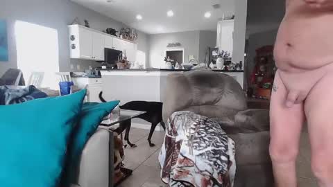 Snapshot of smallpenisbigtongue chatting on 12.27.24 Daddy online show from 12.27.24