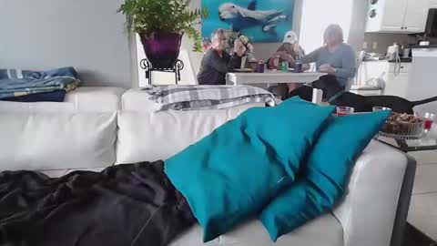 Snapshot of smallpenisbigtongue chatting on 01.14.25 Daddy online show from 01.14.25