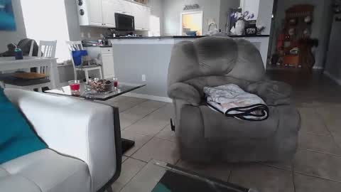 Snapshot of smallpenisbigtongue chatting on 01.23.25 Daddy online show from 01.23.25