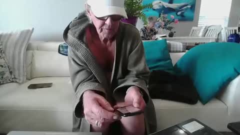 Snapshot of smallpenisbigtongue chatting on 01.30.25 Daddy online show from 01.30.25