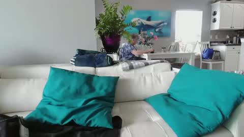 Snapshot of smallpenisbigtongue chatting on 02.07.25 Daddy online show from 02.07.25