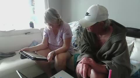 Snapshot of smallpenisbigtongue chatting on 02.14.25 Daddy online show from 02.14.25