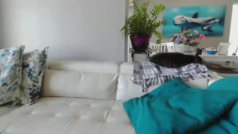 Snapshot of smallpenisbigtongue chatting on 03.06.25 Daddy online show from 03.06.25