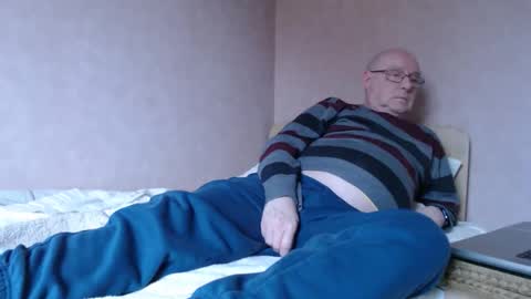 Snapshot of smallsteve562 chatting on 02.12.26 Steve online show from 02.12.26