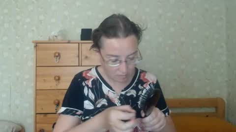 Snapshot of smart_rose chatting on 06.20.26 smart_rose online show from 06.20.26
