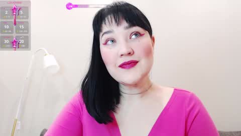 Snapshot of smartandamazing chatting on 02.08.25 Dasha online show from 02.08.25