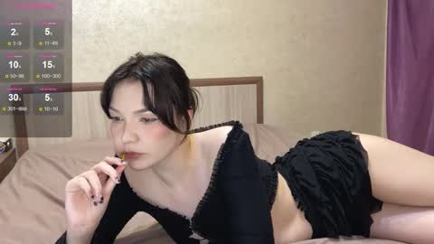 Snapshot of smartcoolgirl chatting on 10.09.25 Jess online show from 10.09.25