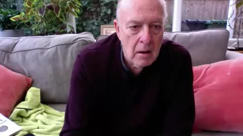 Snapshot of smartmeter chatting on 11.04.25 smartmeter online show from 11.04.25