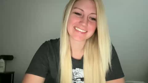 Snapshot of smexxii93 chatting on 10.20.25 smexxii93 online show from 10.20.25