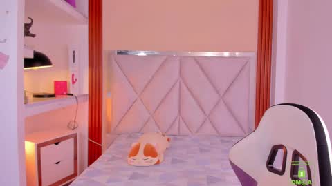 smile__1 online show from 09.21.25