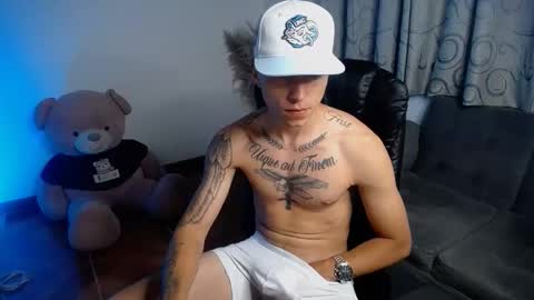 smileexander online show from 11.07.25