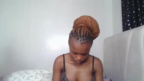 Snapshot of smiley_luv1 chatting on 01.13.26 smiley luv1 online show from 01.13.26