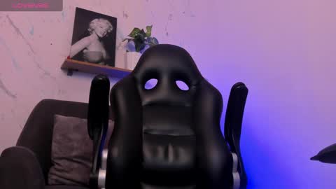 SMIT  online show from 02.18.25