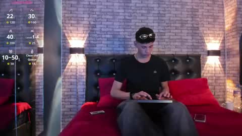 Snapshot of smith_luxe chatting on 04.22.26 Smith online show from 04.22.26