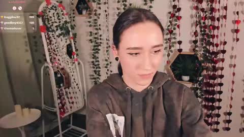 Snapshot of smoke_of_soul_ chatting on 03.02.25 Smoki online show from 03.02.25