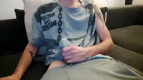 Snapshot of smokeandwatching chatting on 12.08.24 Smokeandwatching online show from 12.08.24