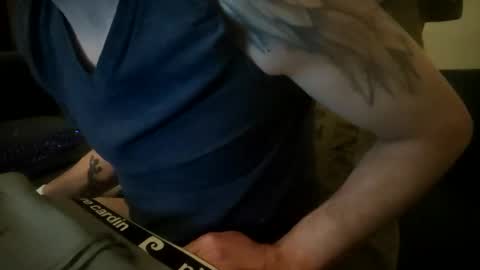 Snapshot of smokeandwatching chatting on 03.11.25 Smokeandwatching online show from 03.11.25