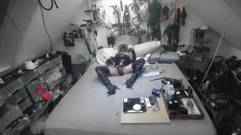 smokeslut365 online show from 02.07.25