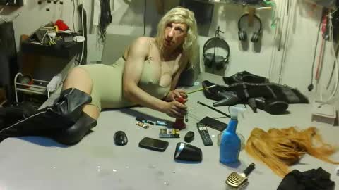 smokeslut365 online show from 05.17.26