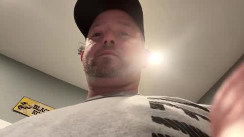 smokeymt420 online show from 02.25.26