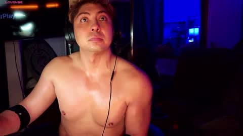 Snapshot of smoothjocknubie chatting on 04.19.26 Myke Jackin online show from 04.19.26