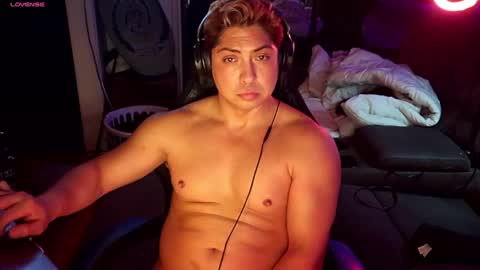 Snapshot of smoothjocknubie chatting on 04.20.26 Myke Jackin online show from 04.20.26