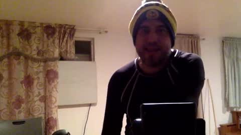 Snapshot of smoothstrik3r chatting on 10.22.25 smoothstrik3r online show from 10.22.25