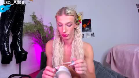   online show from 03.11.25