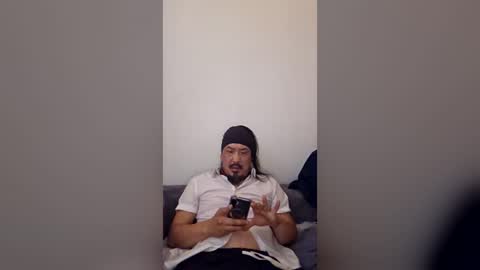 Snapshot of snazeepants chatting on 07.14.26 snazeepants online show from 07.14.26