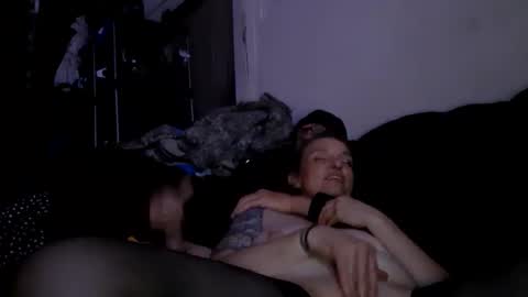 Snapshot of snblee4dp chatting on 09.15.25 snblee4dp online show from 09.15.25