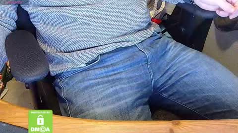 Snapshot of sneakybill82 chatting on 02.26.25 Sneakybill online show from 02.26.25