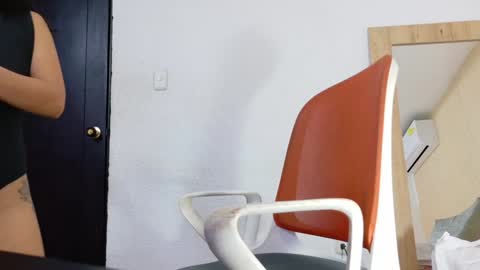 Snapshot of sneakyy_fantasy chatting on 02.06.25 Hellen  online show from 02.06.25