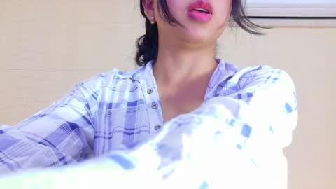 Snapshot of sneakyy_fantasy chatting on 02.28.25 Hellen  online show from 02.28.25