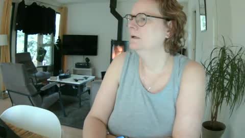 Snoeske and Woodwurm online show from 12.31.24