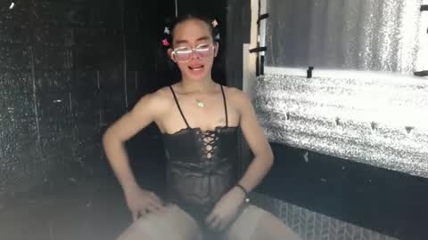 Snapshot of snoky_serna chatting on 05.18.26 snoky_serna online show from 05.18.26