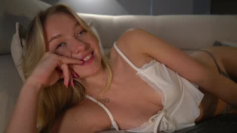 Candice Snow online show from 01.29.25