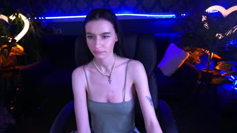 snow_whiteeex online show from 01.21.25