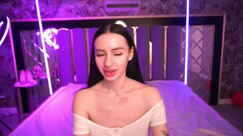 snow_whiteeex online show from 03.25.26