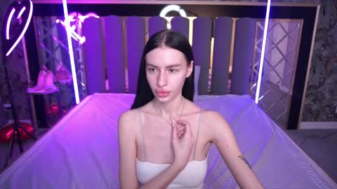 snow_whiteeex online show from 04.11.26