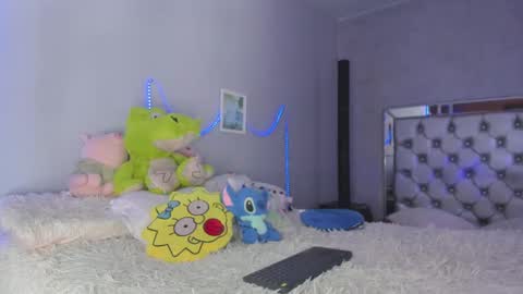 Snapshot of snowbabyxox chatting on 03.03.25 snowbabyxox online show from 03.03.25