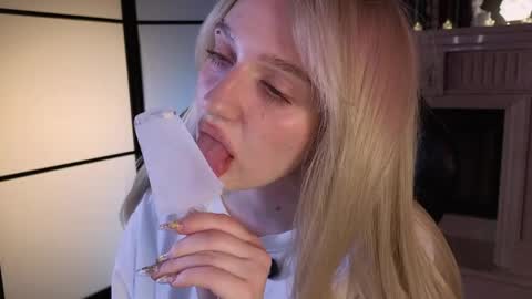 Ellie online show from 06.06.26